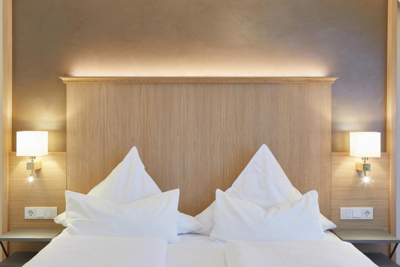 Landgasthof Hotel Hess Neuenstein  Екстер'єр фото